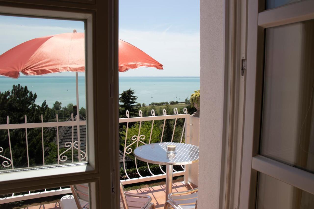 Gyoengyoem Apartman Balatonalmádi Exteriör bild