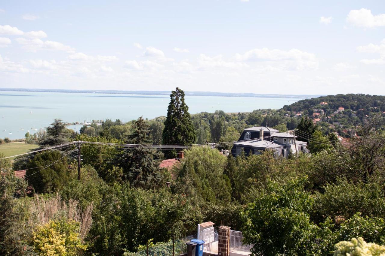 Gyoengyoem Apartman Balatonalmádi Exteriör bild